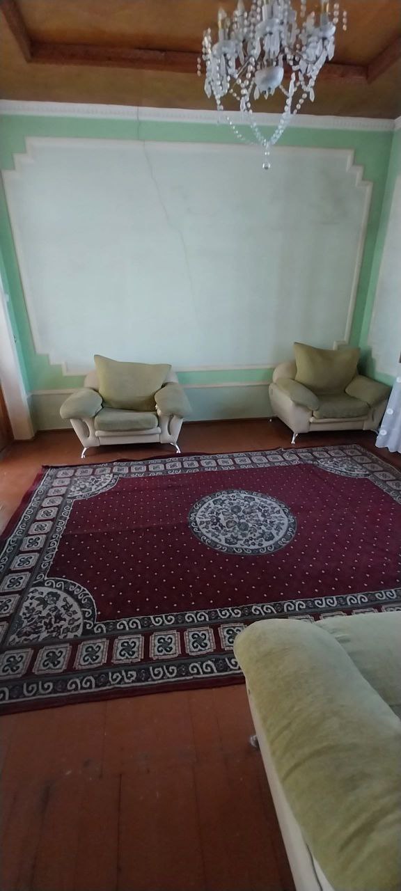 8 xonali kvartira