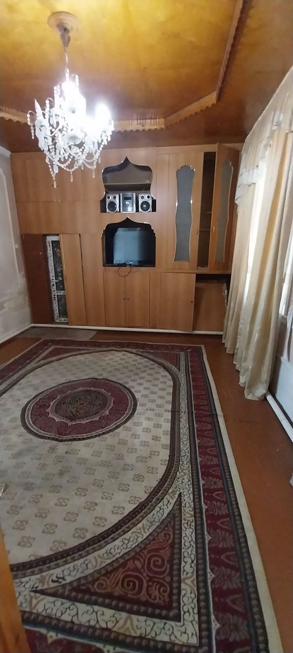 8 xonali kvartira